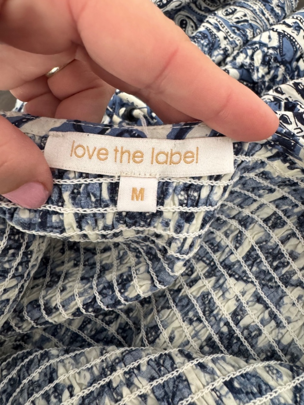 Love The Label Anthropologie Mabel Blue Smocked Floral Mini Dress Size M C - Picture 8 of 10
